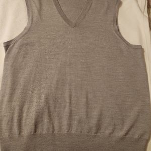 Brooks Brothers Italian Yarn V Neck Vest